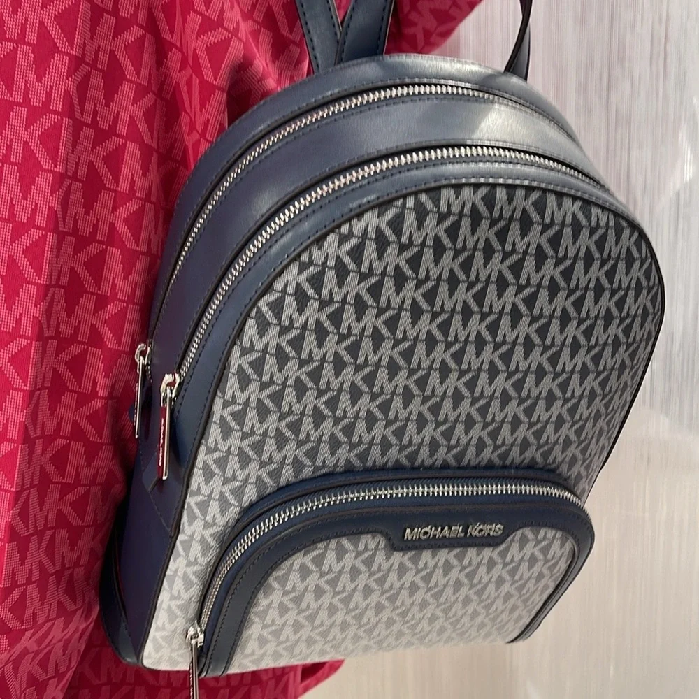 MICHAEL KORS Jaycee Medium Ombré Signature Logo Zip Pocket Backpack Navy NWT